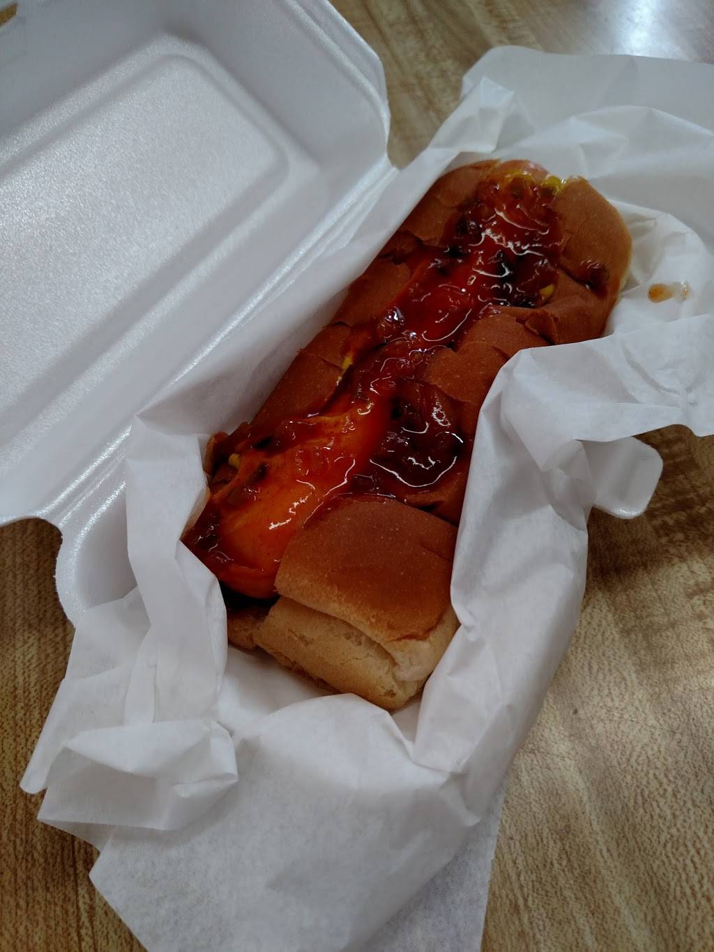 Pauls Place Famous Hotdogs | restaurant | 11725 US-117, Rocky Point, NC 28457, USA | 9106752345 OR +1 910-675-2345