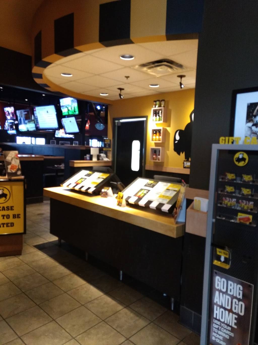 Buffalo Wild Wings | restaurant | 10500 Ulmerton Rd #476, Largo, FL 33771, USA | 7275849453 OR +1 727-584-9453