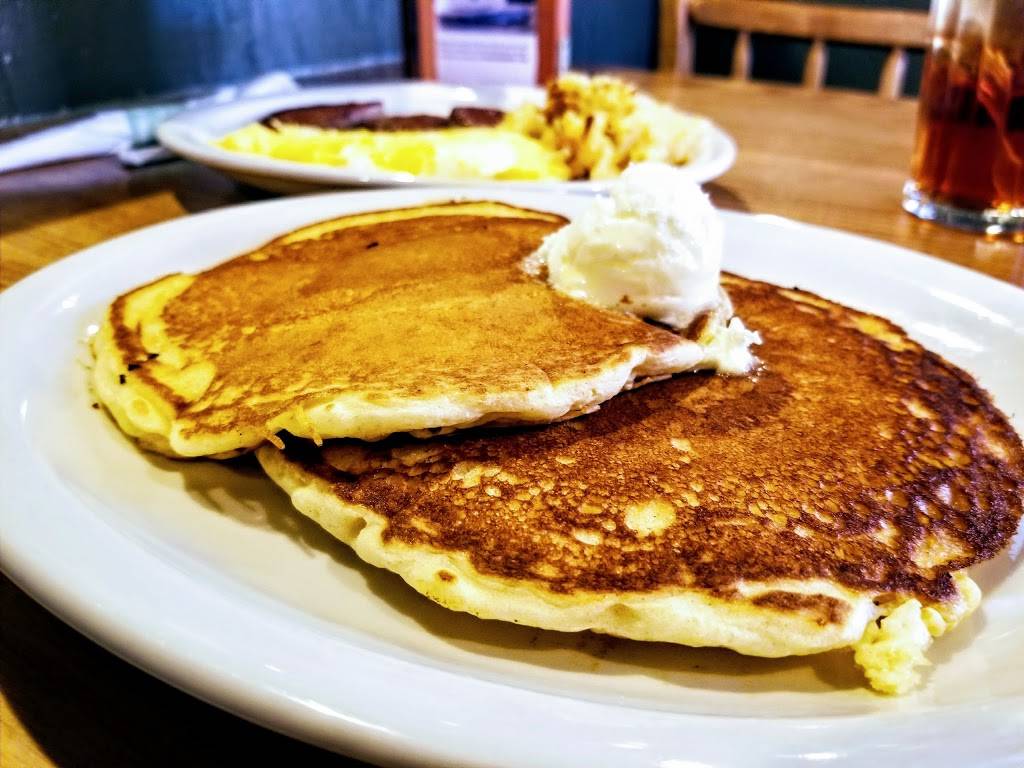 Cracker Barrel Old Country Store | restaurant | 4758 Lanier Islands Pkwy, Buford, GA 30518, USA | 7708315539 OR +1 770-831-5539