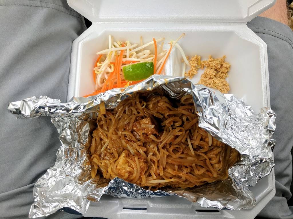 Chada Thai | restaurant | 1335 E Whitestone Blvd, Cedar Park, TX 78613, USA | 5122604165 OR +1 512-260-4165