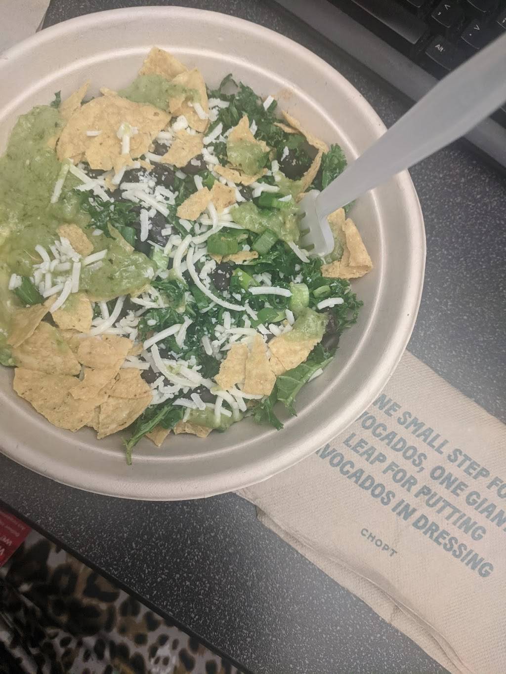 Chopt Creative Salad Co. | restaurant | 212 S Tryon St Suite 100, Charlotte, NC 28281, USA | 9802960660 OR +1 980-296-0660