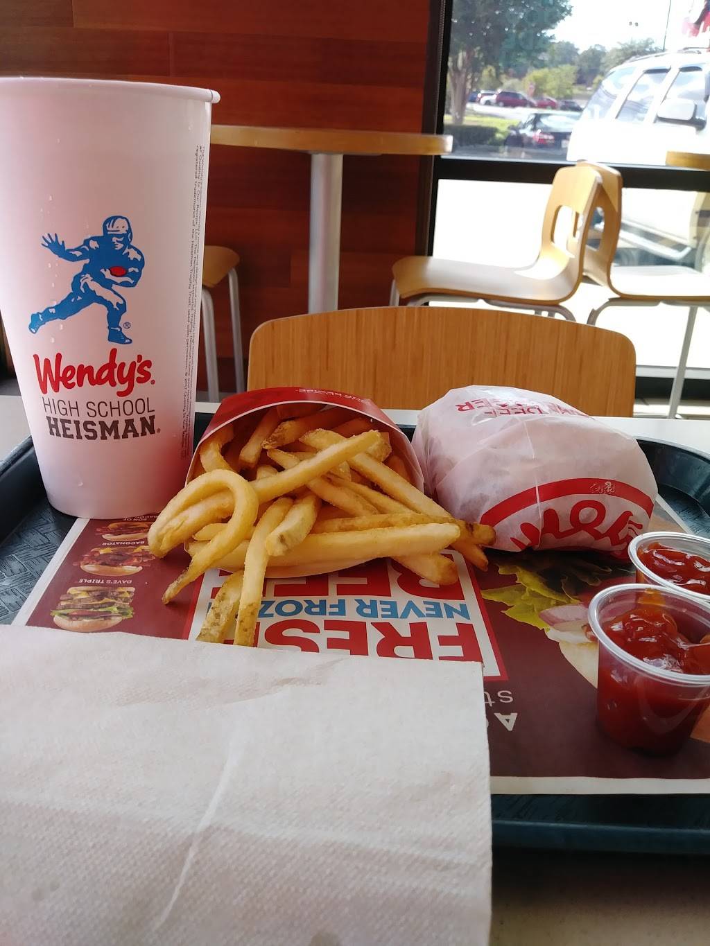 Wendys | restaurant | 2224 E Riverside Dr, Austin, TX 78741, USA | 5125963192 OR +1 512-596-3192