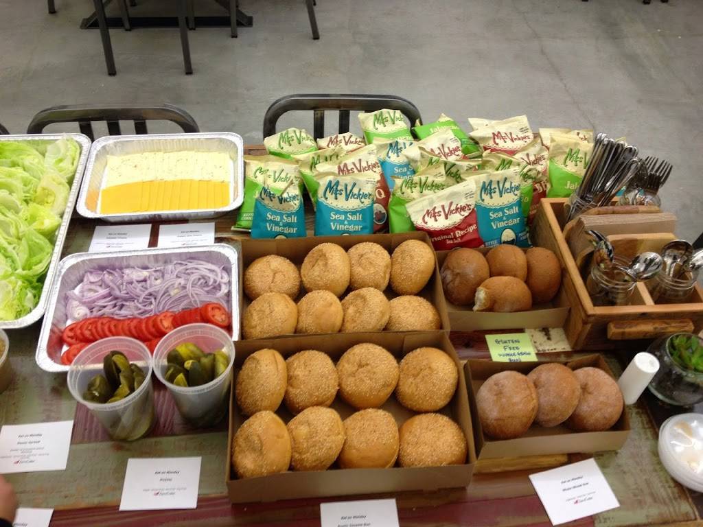 Eat on Monday | meal takeaway | 1558 Gladding Ct, Milpitas, CA 95035, USA | 4086588366 OR +1 408-658-8366