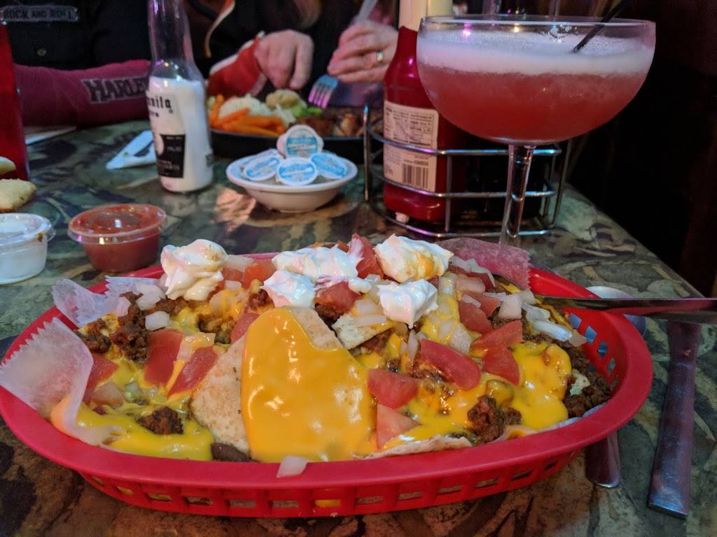 Fat Heads Family Restaurant | restaurant | 218 Washington St, Republic, OH 44867, USA | 4195854263 OR +1 419-585-4263