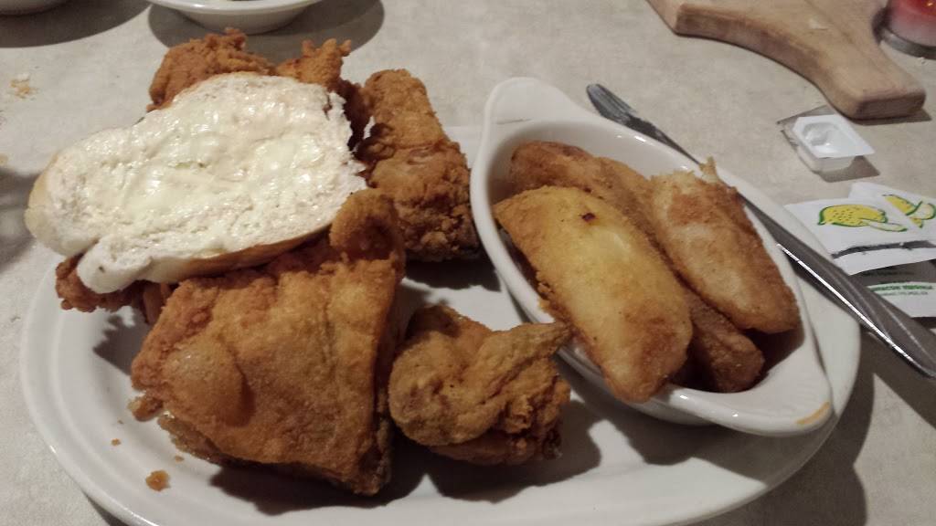 DeRangos "The Pizza King" & Steakhouse | restaurant | 4621 6 Mile Rd, Racine, WI 53402, USA | 2626390864 OR +1 262-639-0864