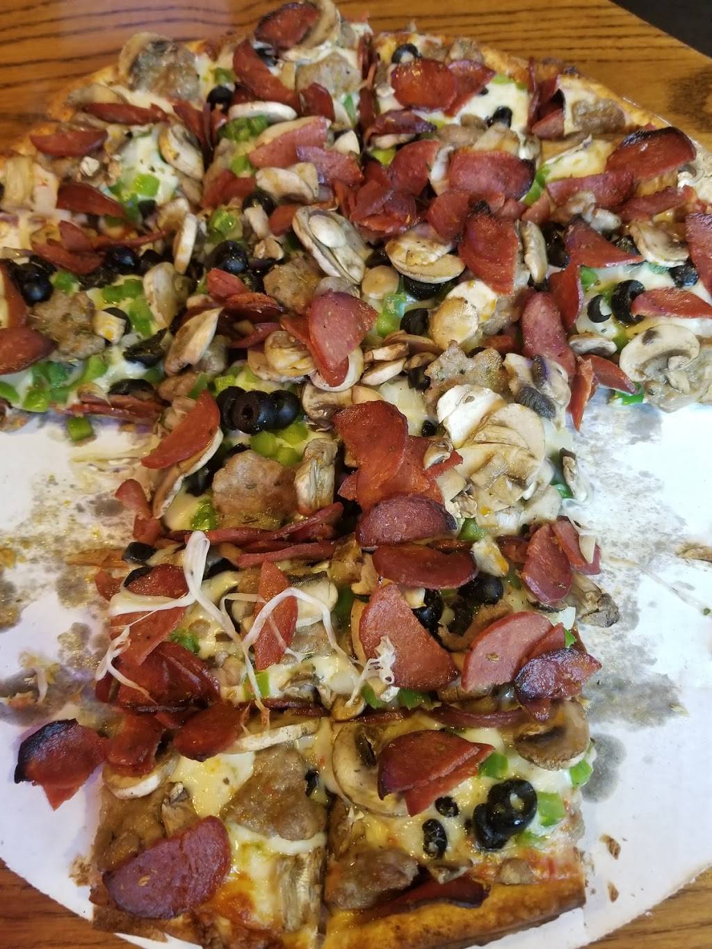 Docs Dry Dock | restaurant | N38W27091 Parkside Rd, Pewaukee, WI 53072, USA | 2626919947 OR +1 262-691-9947