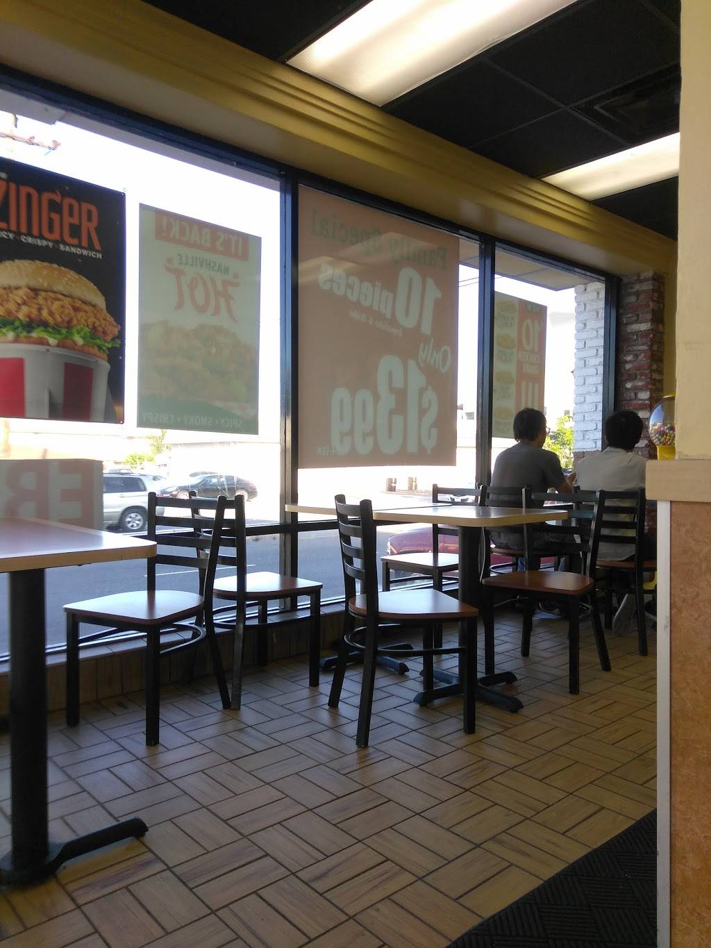 KFC | restaurant | 1425 New Ave, Alhambra, CA 91801, USA | 6262823177 OR +1 626-282-3177