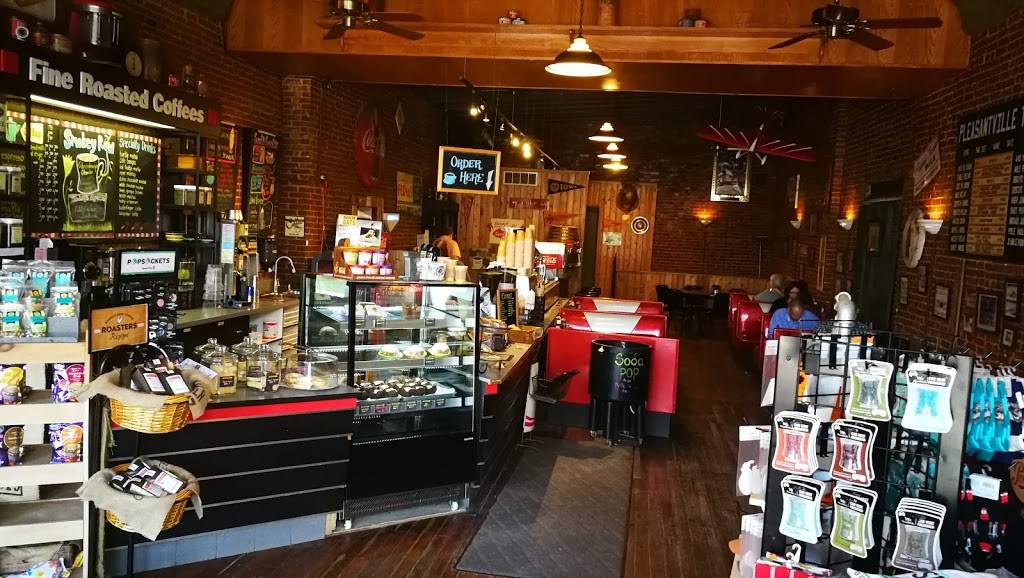 Smokey Row Coffee | cafe | 111 E Monroe St, Pleasantville, IA 50225, USA | 5158485959 OR +1 515-848-5959