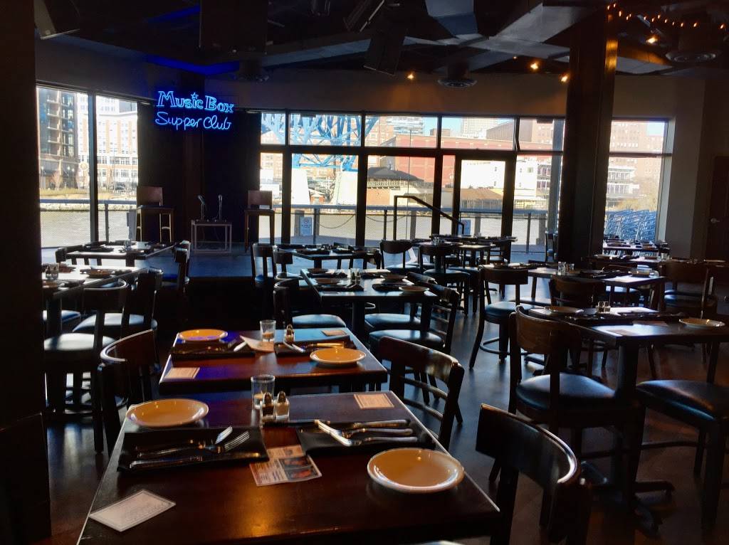 Rusty Anchor @ The Music Box | restaurant | 1148 Main Ave #200, Cleveland, OH 44113, USA | 2162421250 OR +1 216-242-1250