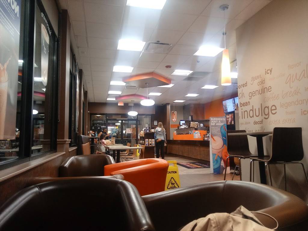 Dunkin | bakery | 120 Blue River Pkwy, Silverthorne, CO 80498, USA | 9704680520 OR +1 970-468-0520