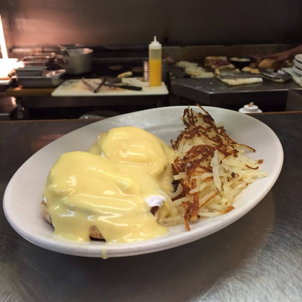 Cafe In Paradise | restaurant | 250 Sebastian Blvd #9, Sebastian, FL 32958, USA | 7725819985 OR +1 772-581-9985