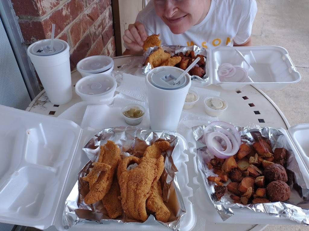 Cindys Dinner Bell | restaurant | Horseshoe Bend, AR 72512, USA | 8706704232 OR +1 870-670-4232