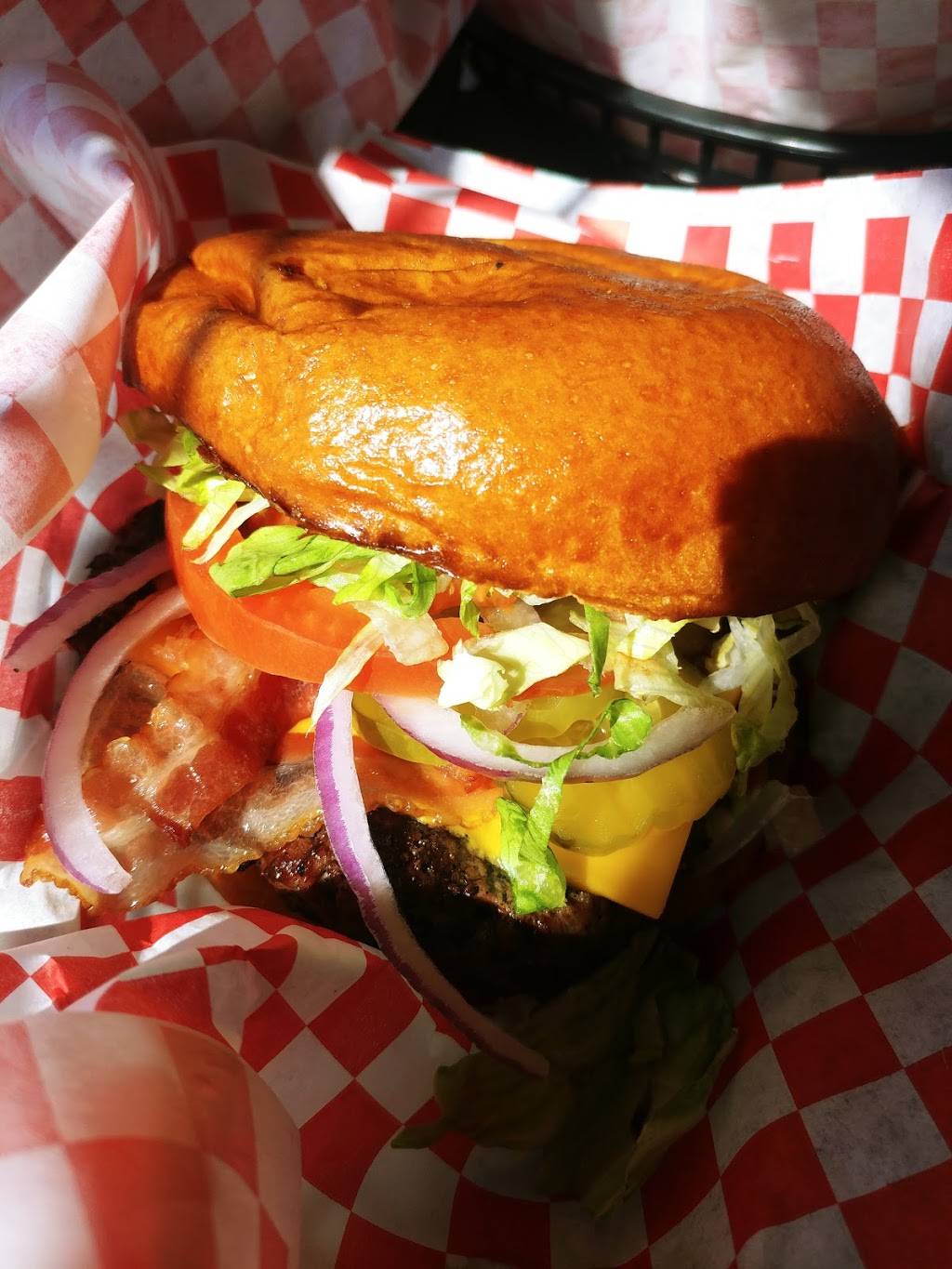 Hog Canyon Deli | restaurant | 16811 Yolo Ave, Esparto, CA 95627, USA | 5307871828 OR +1 530-787-1828