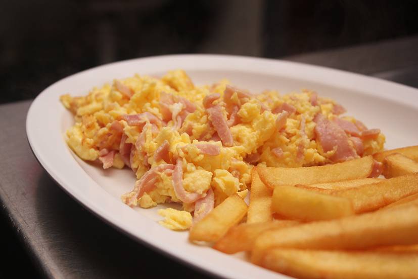 Juan Cafeteria | restaurant | 9706 SW 40th St, Olympia Heights, FL 33165, USA | 3053921912 OR +1 305-392-1912