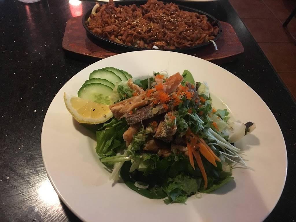 Love Sushi | restaurant | 18521 Soledad Canyon Rd, Canyon Country, CA 91351, USA | 6612996526 OR +1 661-299-6526