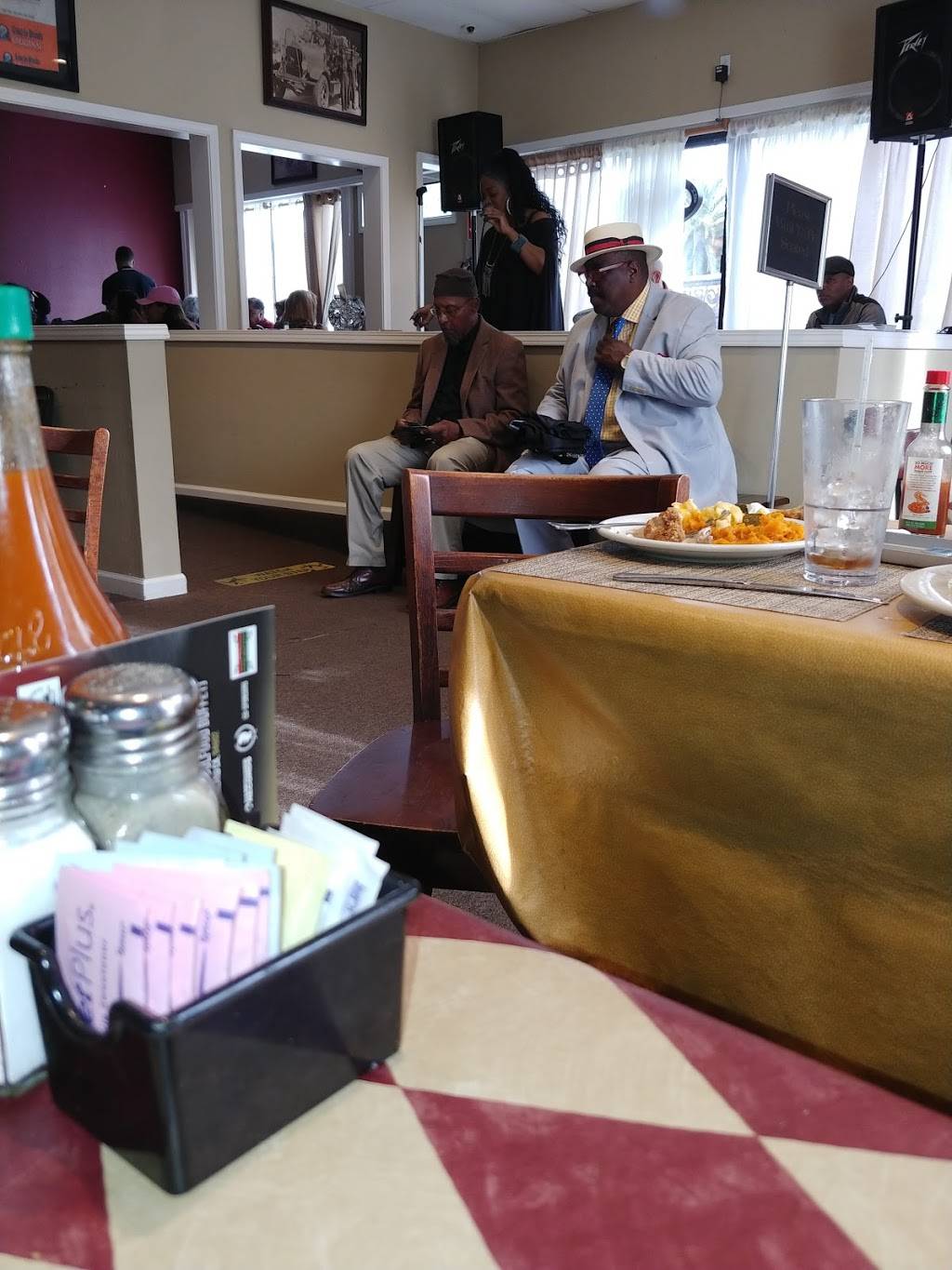 Southern Café | cafe | 2000 MacArthur Blvd, Oakland, CA 94602, USA | 5103362013 OR +1 510-336-2013