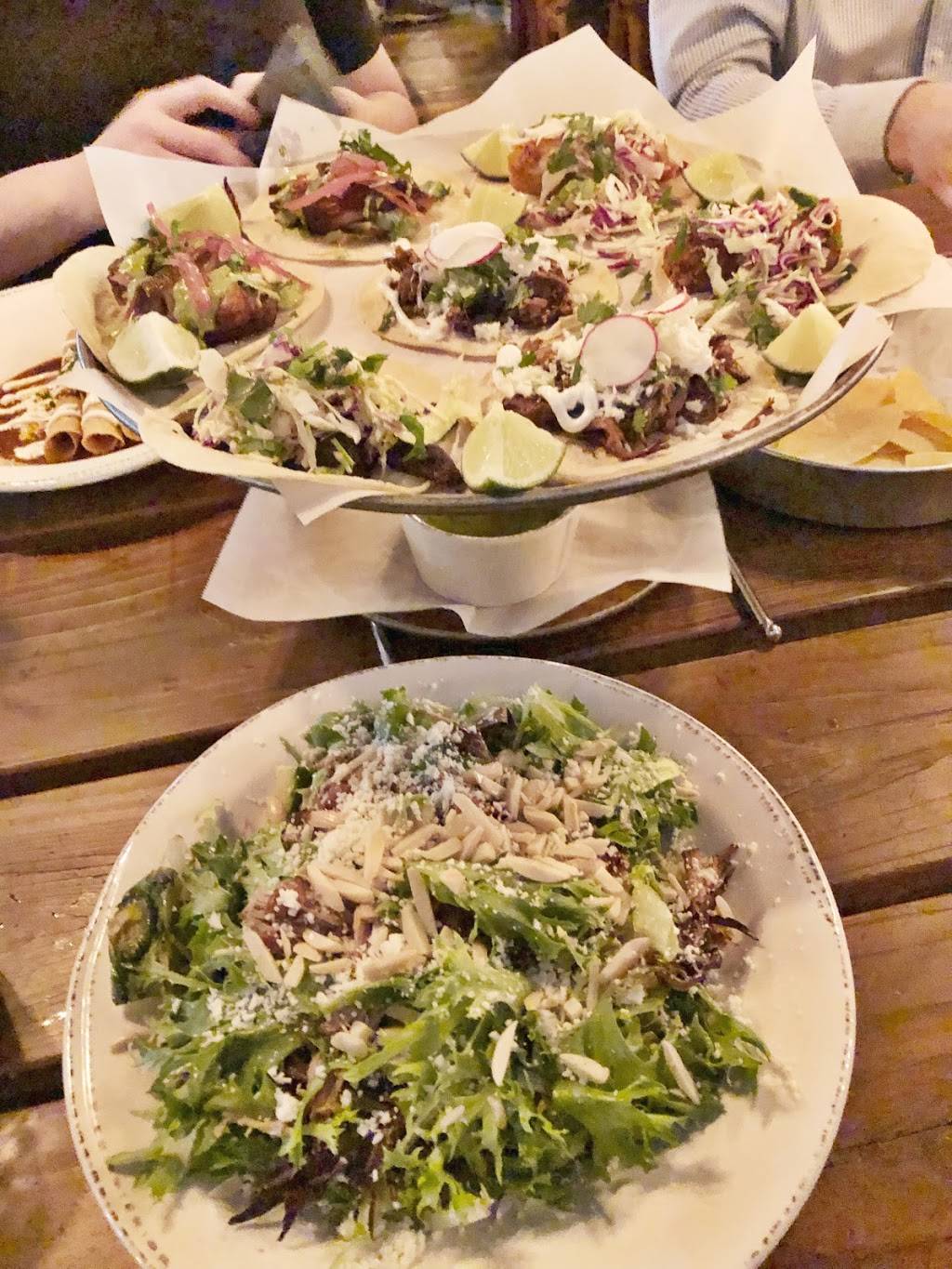 Bakersfield DET | restaurant | 3100 Woodward Ave, Detroit, MI 48201, USA | 3139747040 OR +1 313-974-7040