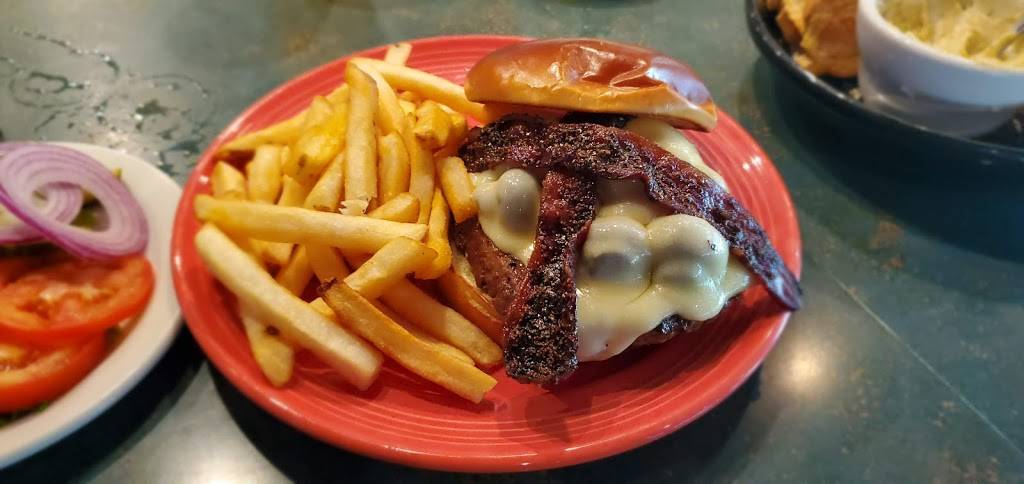 Baxters Interurban Grill | restaurant | 717 S Houston Ave #100, Tulsa, OK 74127, USA | 9185853134 OR +1 918-585-3134