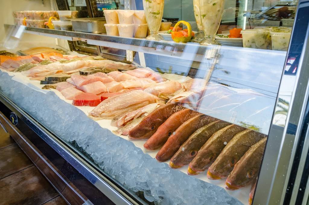 Cayo Esquivel Seafood Hialeah | restaurant | 11890 NW 87th Ct #1, Hialeah Gardens, FL 33018, USA | 3058250505 OR +1 305-825-0505