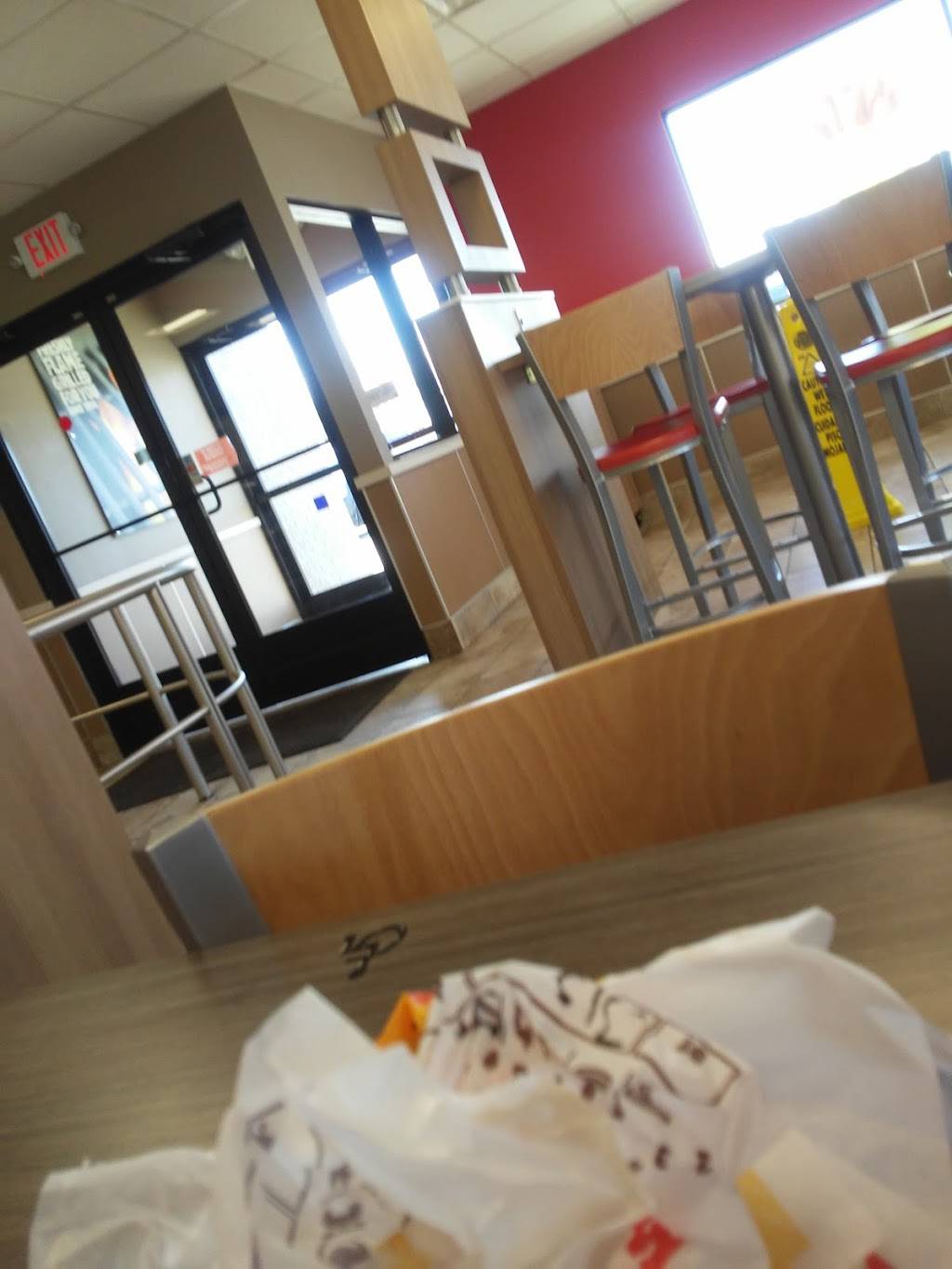 Burger King | restaurant | 673 Capital Ave SW, Battle Creek, MI 49015, USA | 2699640646 OR +1 269-964-0646