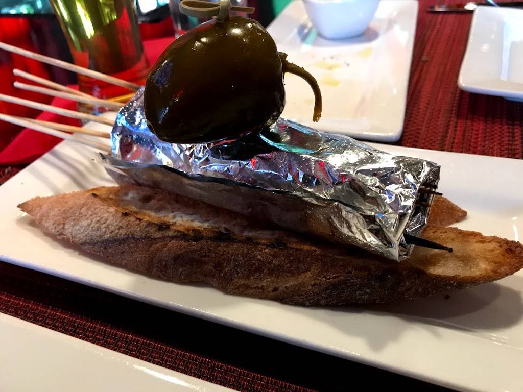 Charcoal Guido’s | restaurant | 482 Moody St, Waltham, MA 02453, USA | 7813732733 OR +1 781-373-2733