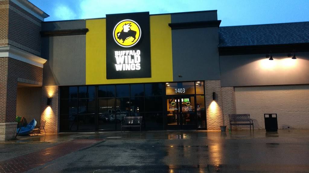 Buffalo Wild Wings | meal takeaway | 1403 N Main St, Farmville, VA 23901, USA | 4343155522 OR +1 434-315-5522