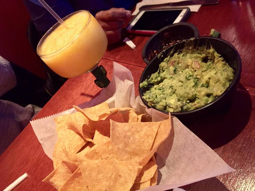 El Porton | restaurant | 3151 Broadway, New York, NY 10027, USA | 2126657338 OR +1 212-665-7338