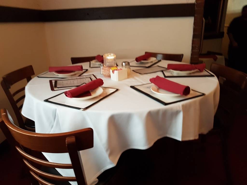 Amalfi Ristorante Italiano | restaurant | 12307 Wilkins Ave, Rockville, MD 20852, USA | 3017707888 OR +1 301-770-7888