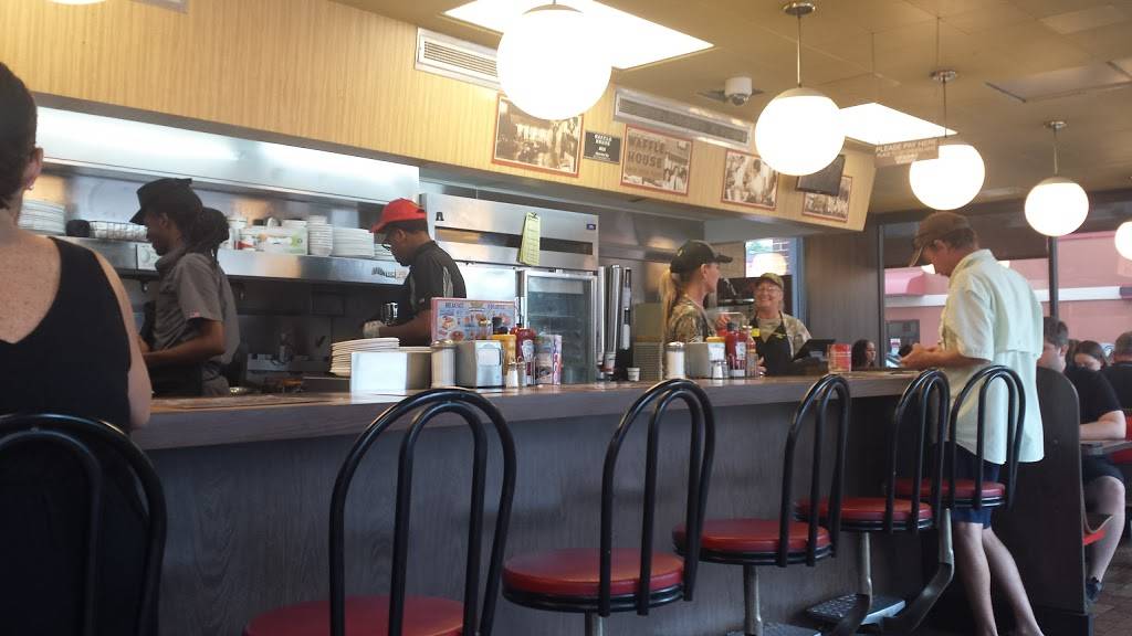 Waffle House | meal takeaway | 5737 Clark Rd, Sarasota, FL 34233, USA | 9419216599 OR +1 941-921-6599