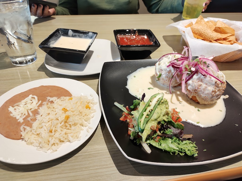 Queens Mexican Cuisine | restaurant | 3931 N Shiloh Dr, Fayetteville, AR 72703, USA | 4793324306 OR +1 479-332-4306