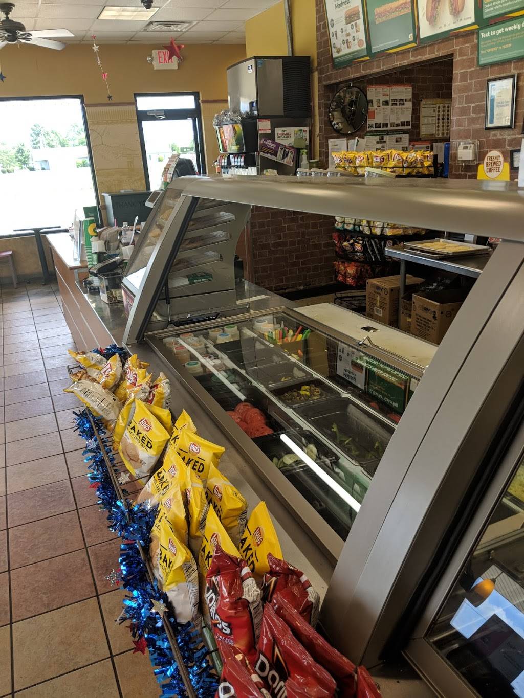 Subway | restaurant | 1495 W Main St, Mt Zion, IL 62549, USA | 2178641572 OR +1 217-864-1572