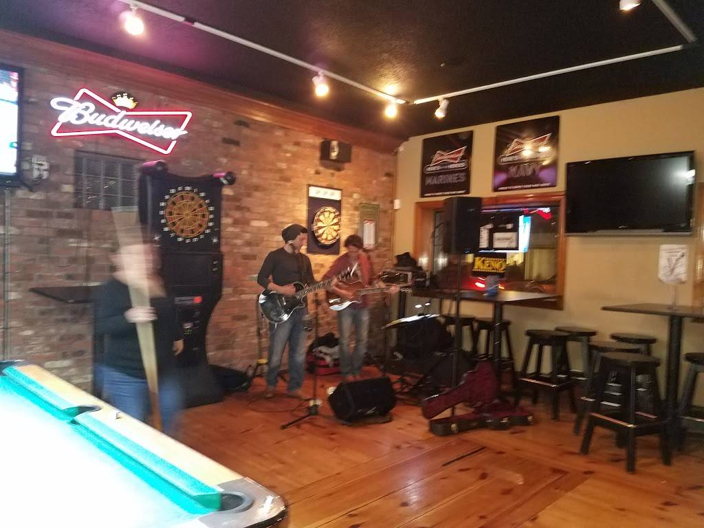 733 Bar & Grille | restaurant | 733 Chicopee St, Chicopee, MA 01013, USA | 4135352151 OR +1 413-535-2151