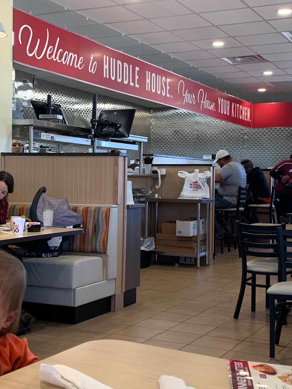 Huddle House | restaurant | 3151 N Bryant Blvd, San Angelo, TX 76903, USA | 3252416937 OR +1 325-241-6937