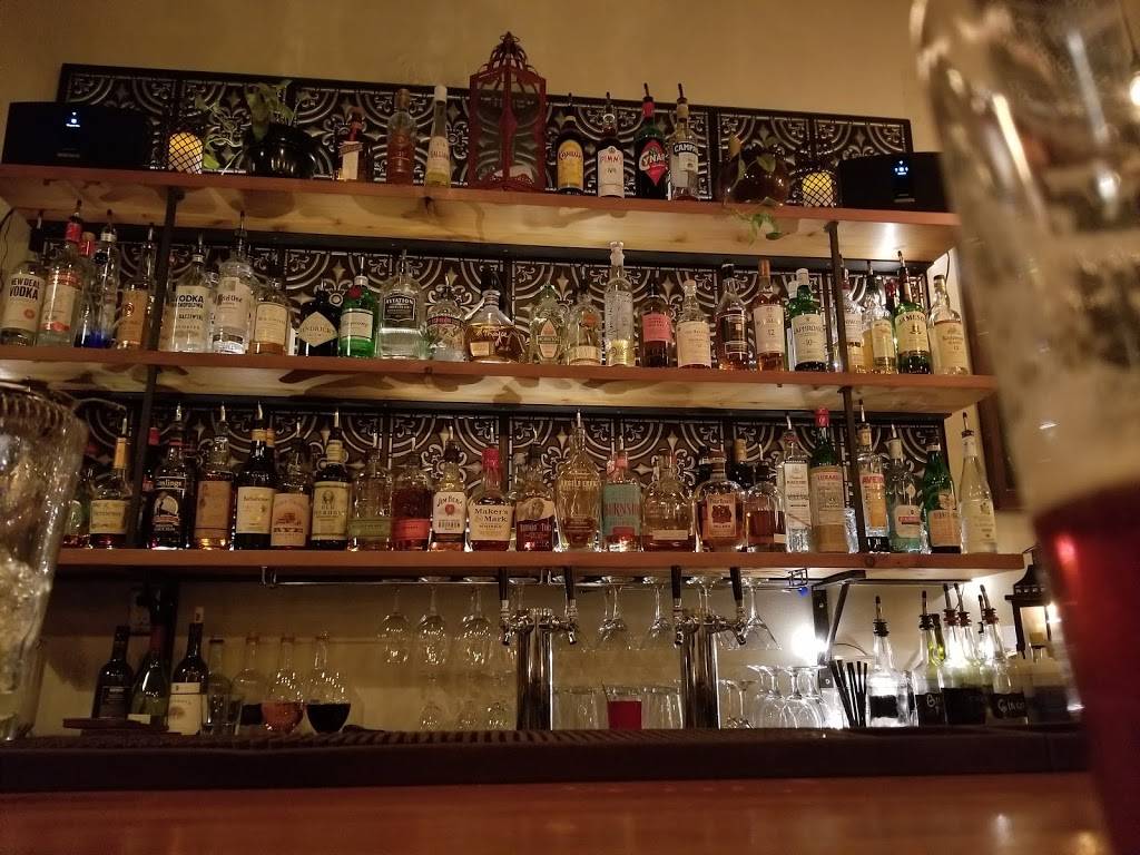 The Pocket Pub | meal takeaway | 2719 NE 7th Ave, Portland, OR 97212, USA | 5032873645 OR +1 503-287-3645