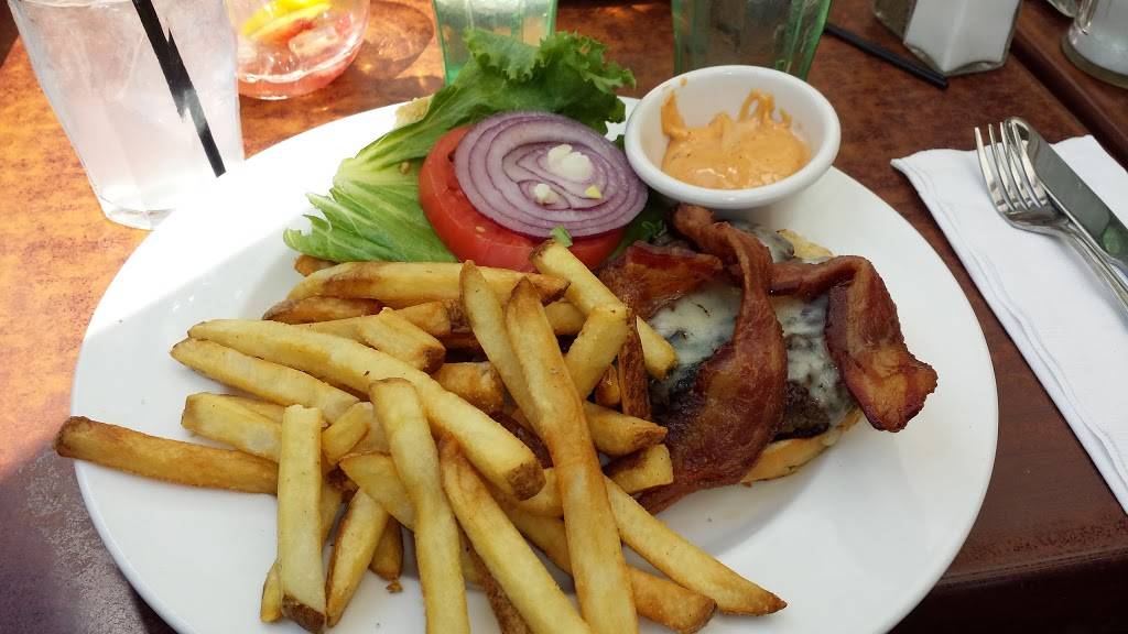 Open City | restaurant | 2331 Calvert St NW, Washington, DC 20008, USA | 2023322331 OR +1 202-332-2331