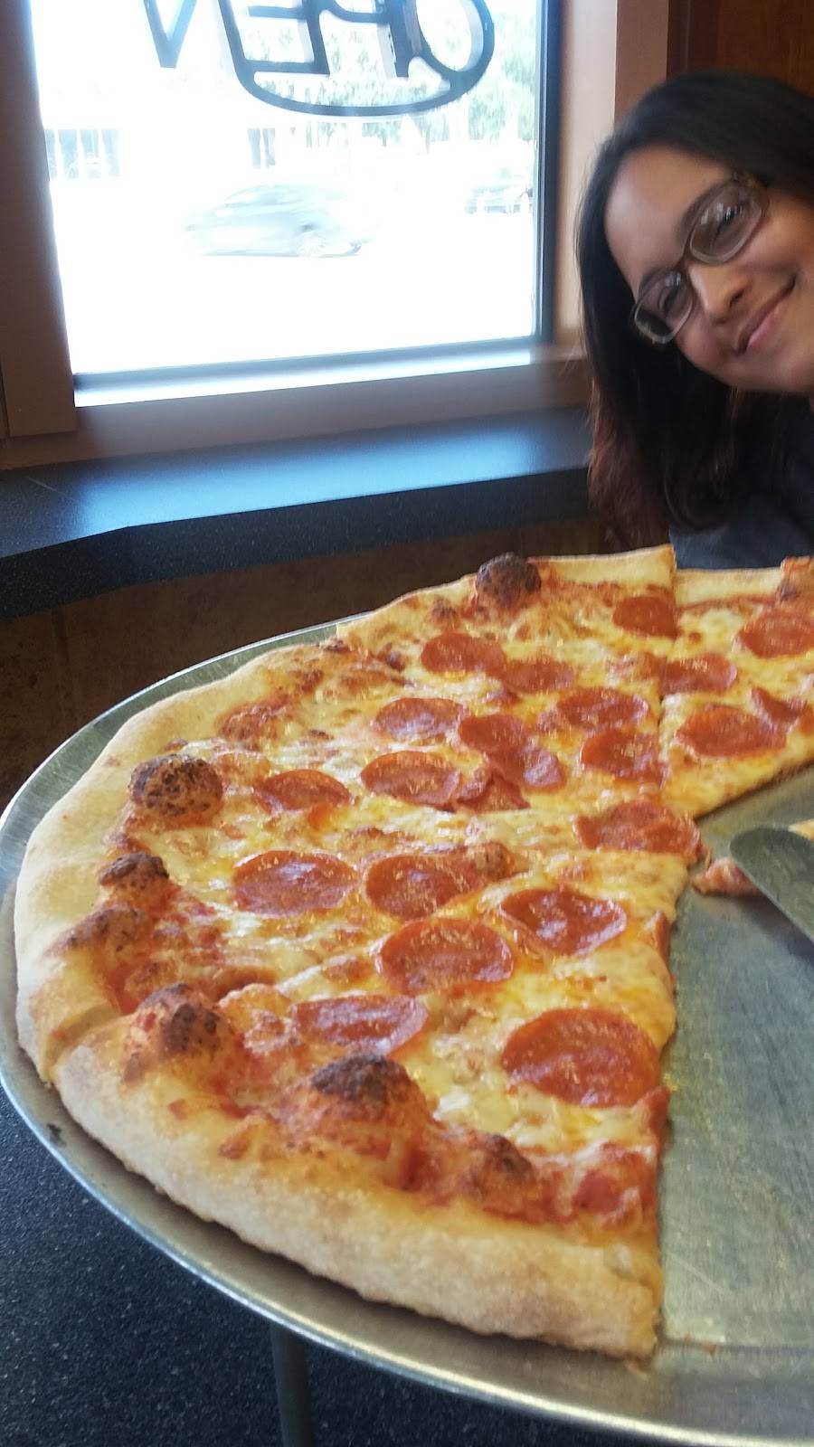 Mama Mias Pizzeria | restaurant | 706 E Wallace St, Orlando, FL 32809, USA | 4078516001 OR +1 407-851-6001