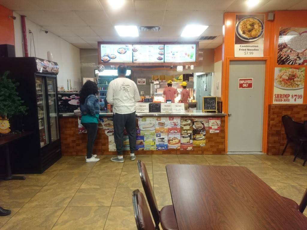 Louisiana Famous Fried Chicken | restaurant | 9208 E R L Thornton Fwy #120, Dallas, TX 75228, USA | 2143275394 OR +1 214-327-5394