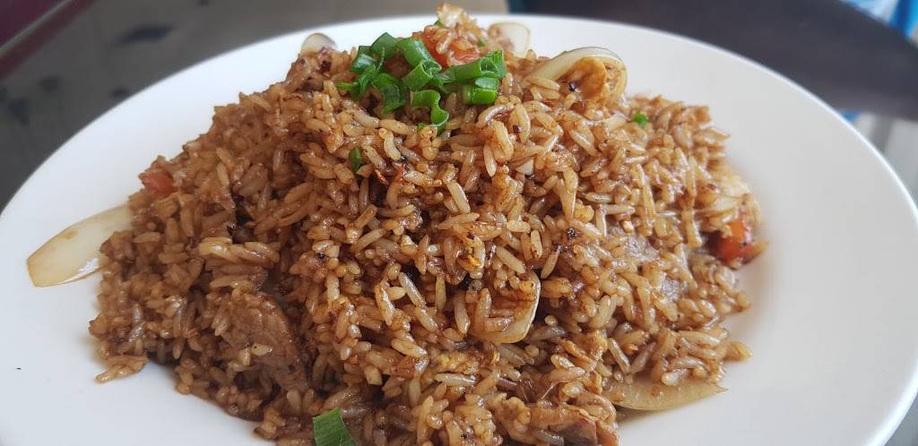 Penns Thai Kitchen | restaurant | 1800 W 14 Mile Rd, Royal Oak, MI 48073, USA | 2484358378 OR +1 248-435-8378