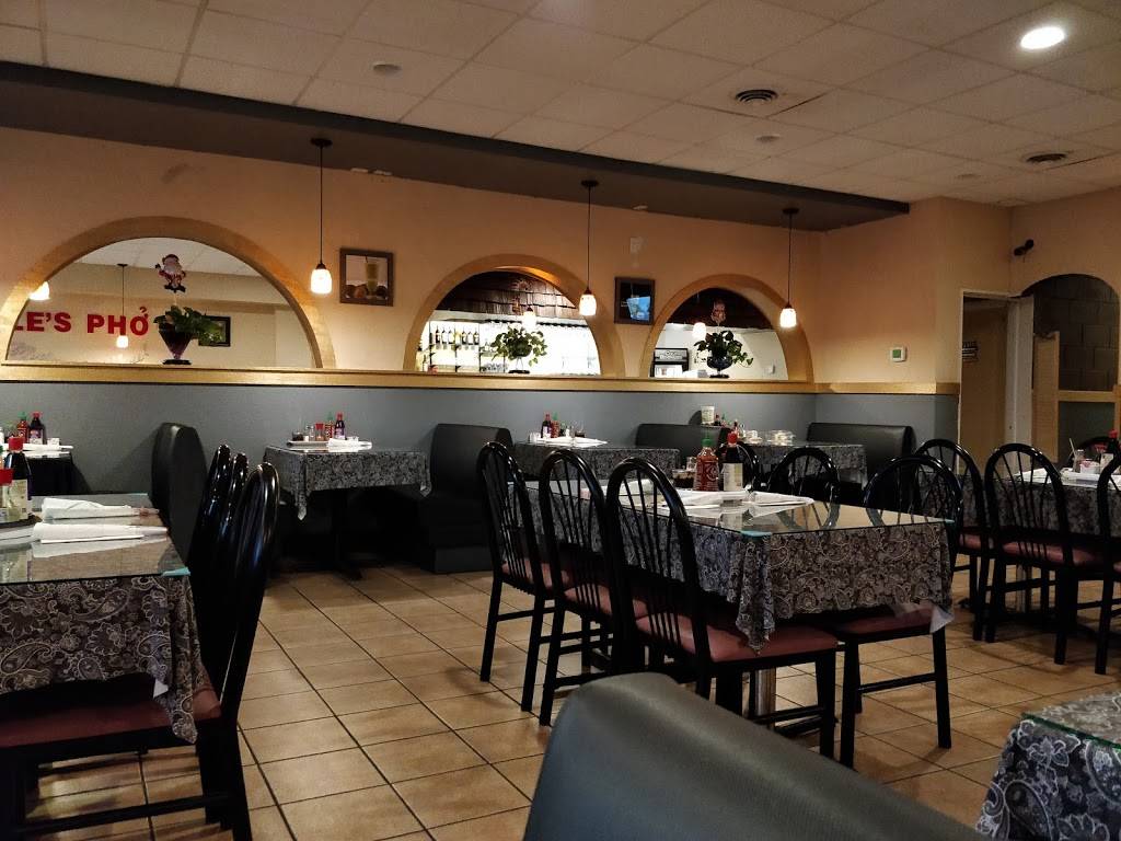 Les Pho | restaurant | W63N146 Washington Ave, Cedarburg, WI 53012, USA | 2622048169 OR +1 262-204-8169