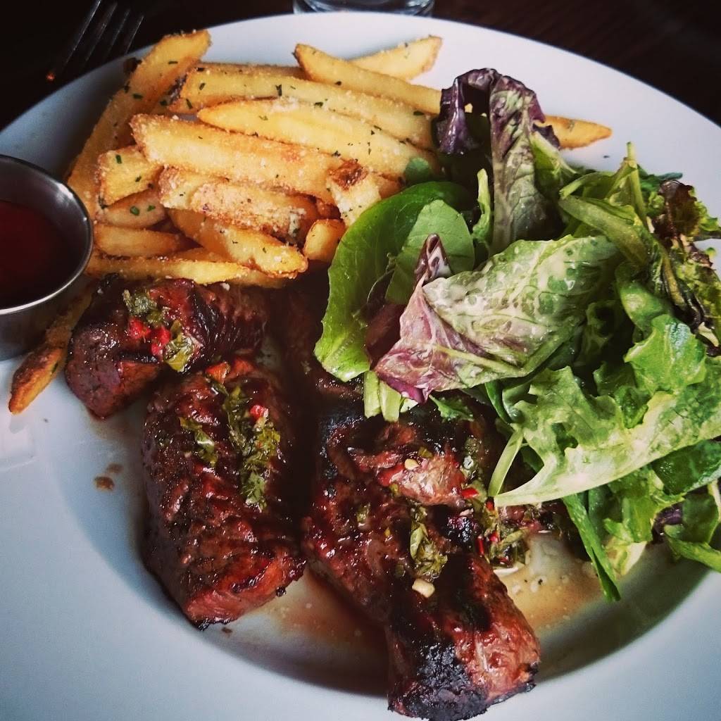 Menotomy Grill & Tavern | restaurant | 8602, 25 Massachusetts Ave, Arlington, MA 02474, USA | 7816481775 OR +1 781-648-1775