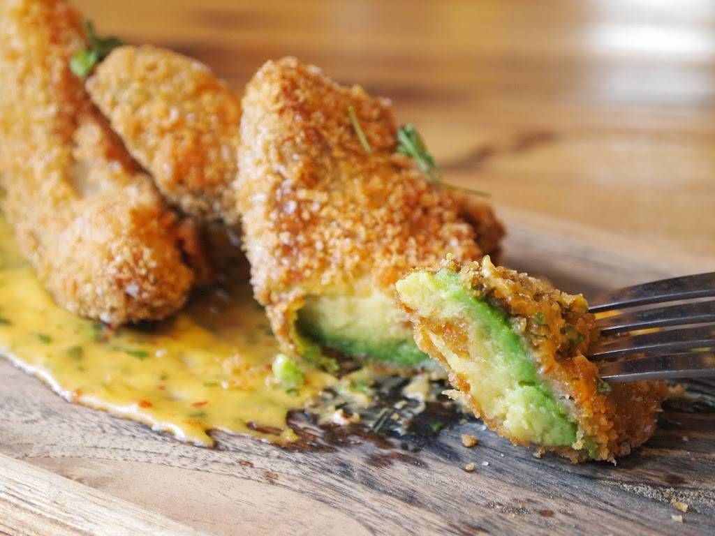 nana | restaurant | 3267 S Halsted St, Chicago, IL 60608, USA | 3129292486 OR +1 312-929-2486