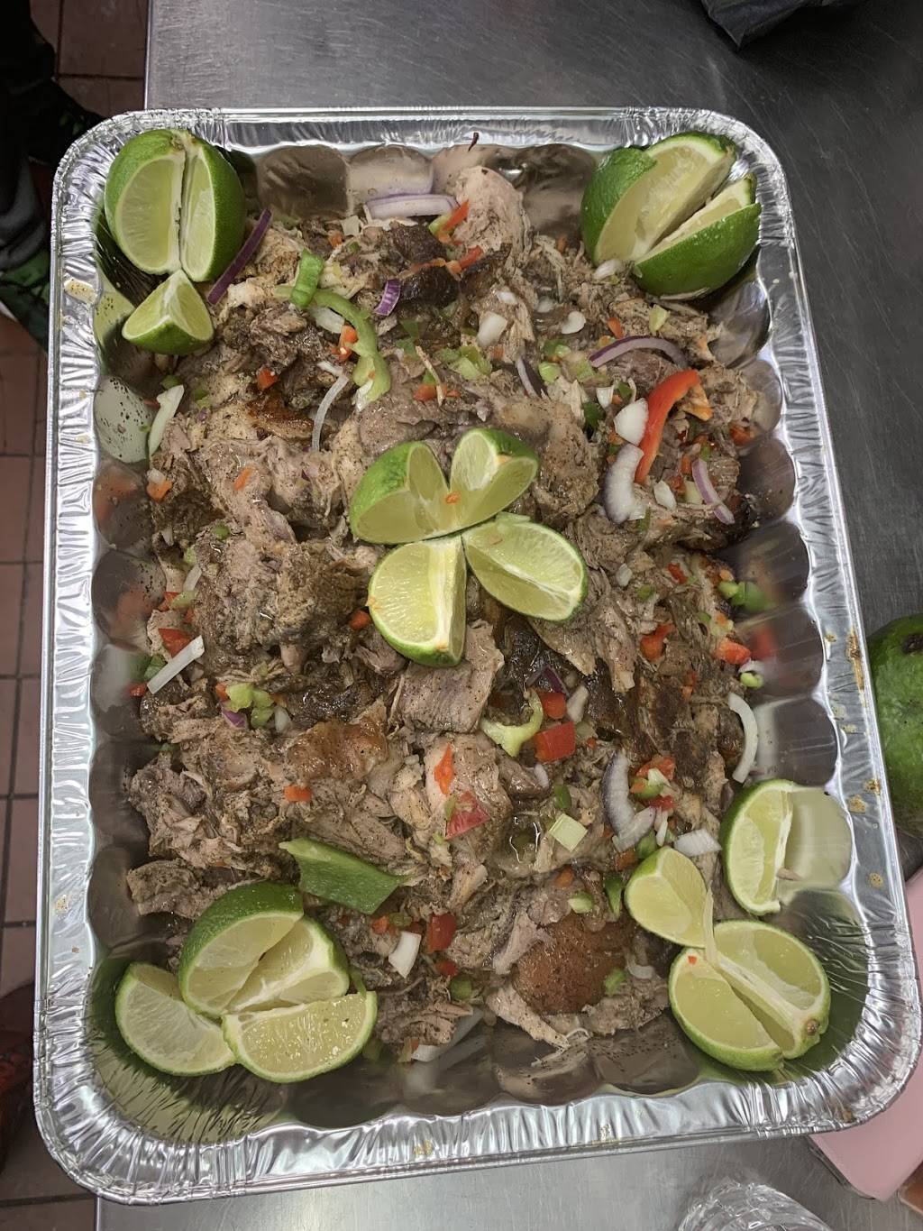 Corner Restaurant | restaurant | 156 Bunker Hill St, Boston, MA 02129, USA | 6172425494 OR +1 617-242-5494