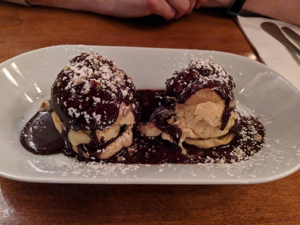 Phils Tara Hideaway | restaurant | 15021 60th St N, Oak Park Heights, MN 55082, USA | 6514399850 OR +1 651-439-9850