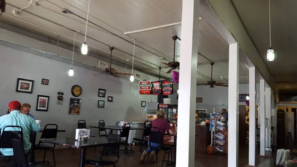 Chireno Country Cafe | restaurant | 716 Main St, Chireno, TX 75937, USA | 9363622371 OR +1 936-362-2371