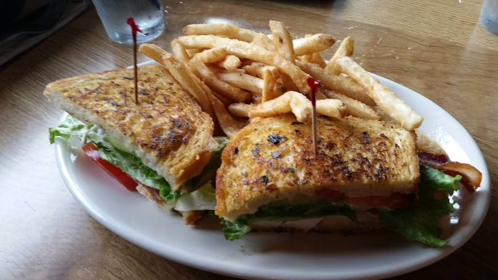 BJs Restaurant & Brewhouse | restaurant | 6181 Columbia Crossing Cir, Columbia, MD 21045, USA | 4433938600 OR +1 443-393-8600