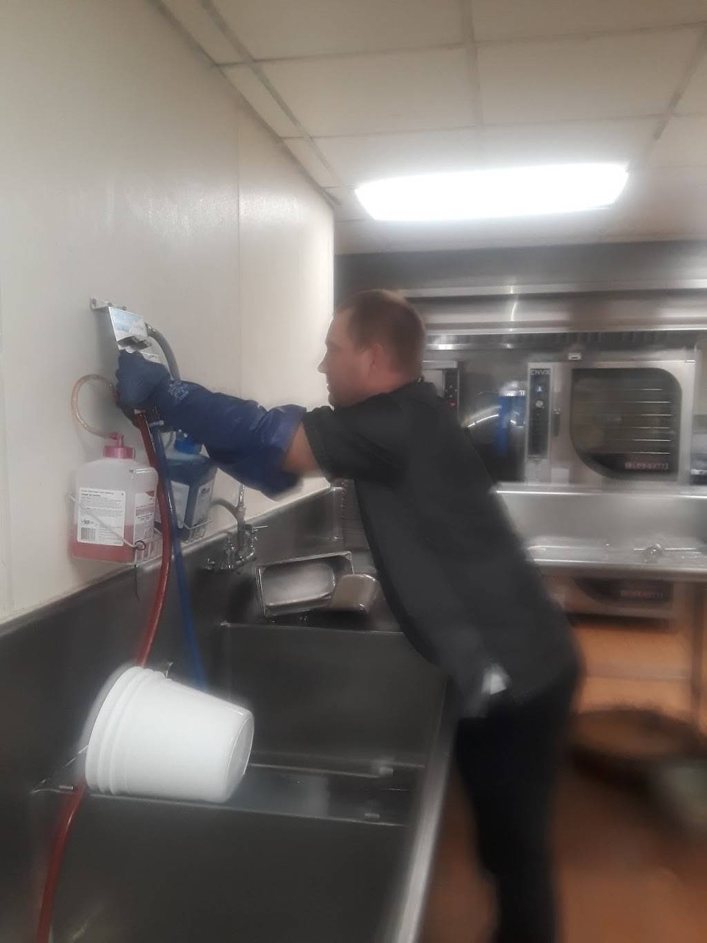 Tossed | restaurant | Hurricane Food Court, 1350 Miller Dr, Coral Gables, FL 33146, USA | 3052842502 OR +1 305-284-2502