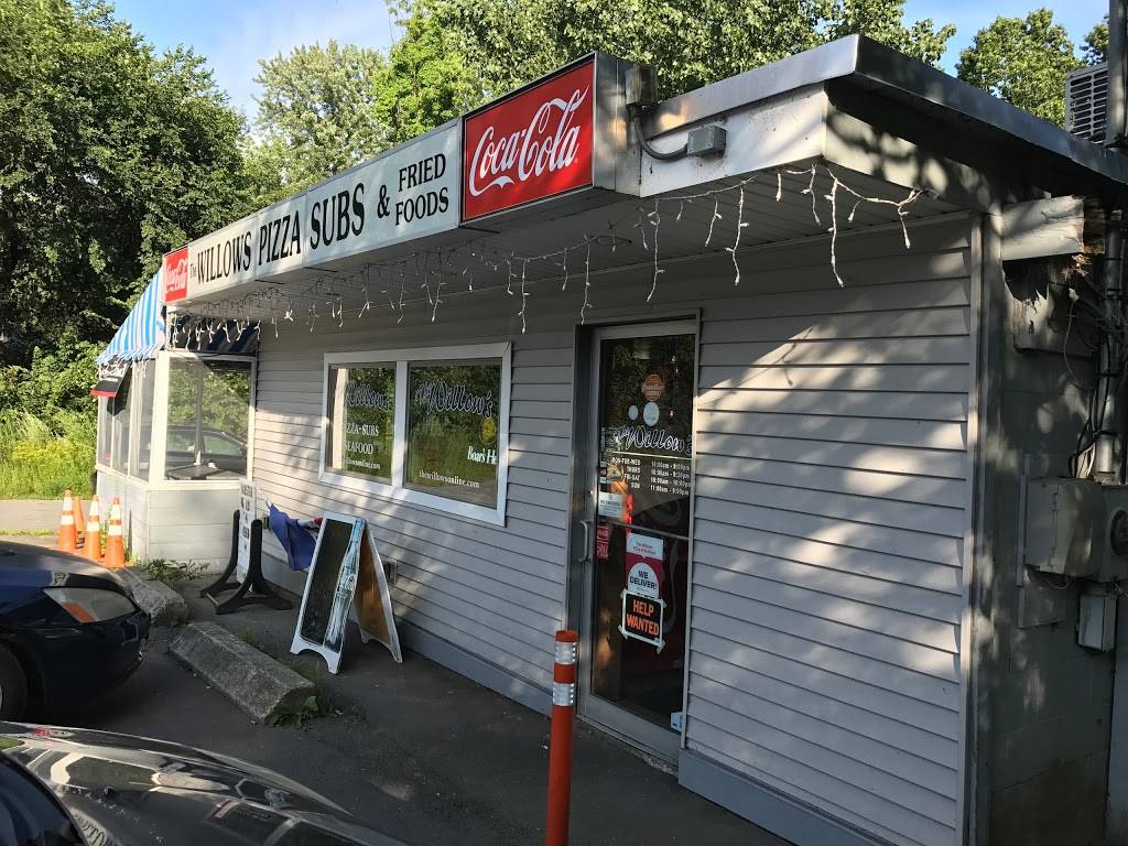 The Willows Pizza Subs & Seafood | restaurant | 75 Brookside Rd, Westford, MA 01886, USA | 9786927080 OR +1 978-692-7080