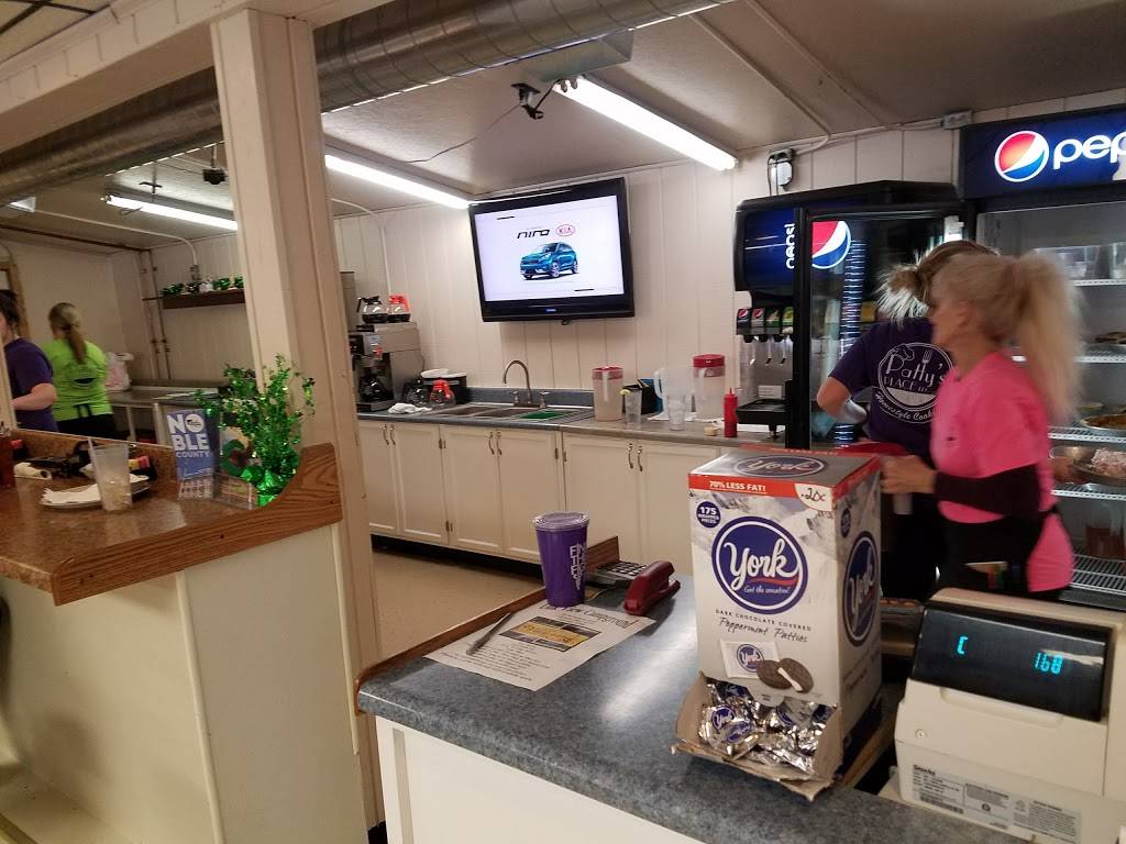 Pattys Place | restaurant | 45823-45901 Marietta Rd, Caldwell, OH 43724, USA | 7407324948 OR +1 740-732-4948