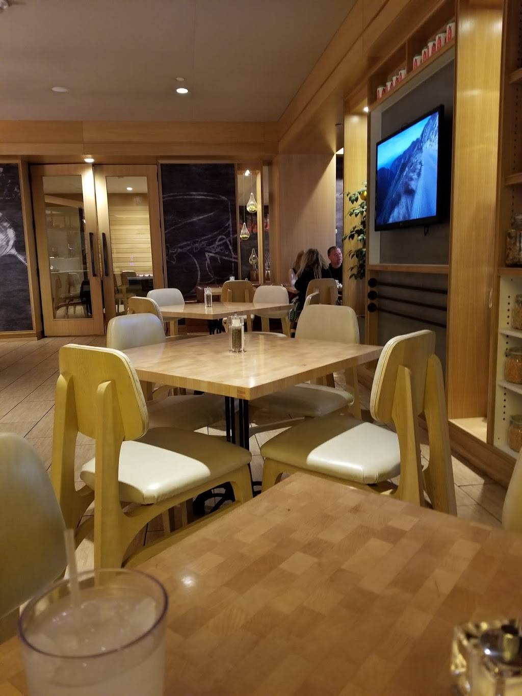 Made Market | restaurant | DoubleTree by Hilton Hotel Tulsa-Downtown, 616 W 7th St, Tulsa, OK 74127, USA | 9185878000 OR +1 918-587-8000