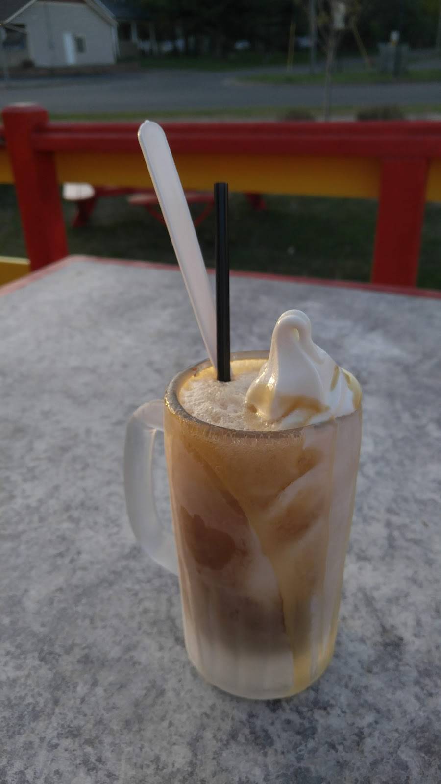 Milltown Drive In | restaurant | 125 Main St W, Milltown, WI 54858, USA | 7158253389 OR +1 715-825-3389